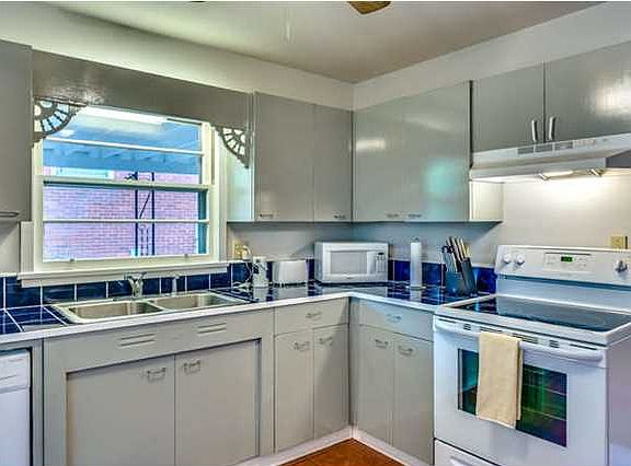 5th image of 223 Forest Hills Dr