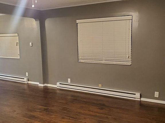 5th image of 2263 W Parkhill Ave
