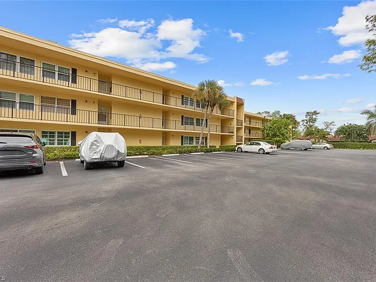 1083 Forest Lakes Dr #207 — Photo 21