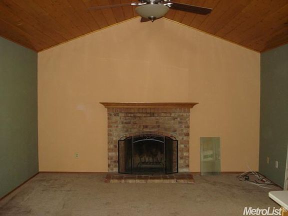 2nd image of 8239 Scarlet Oak Cir