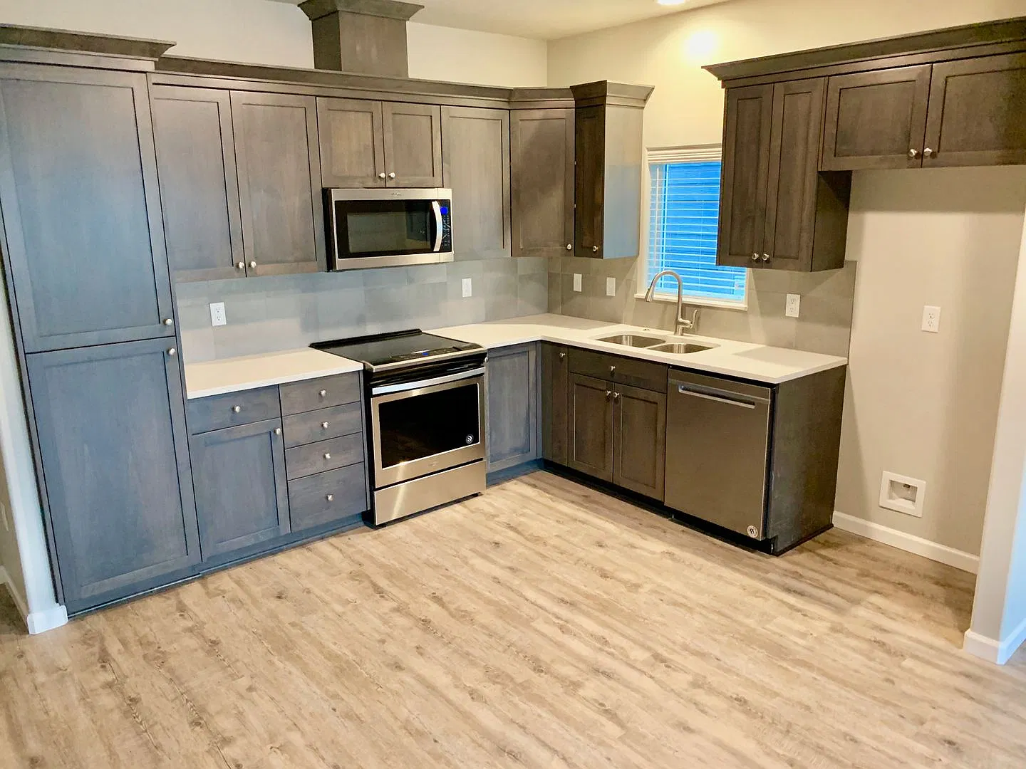 825 Water Ave NE--Albany — Photo 3