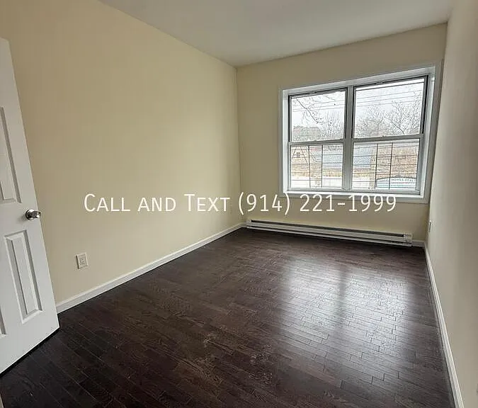 2 Amsterdam Pl — Photo 1