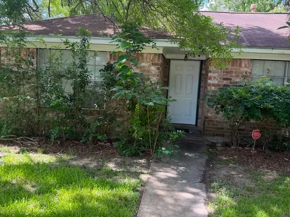 4714 E 29th St, Dickinson, TX 77539