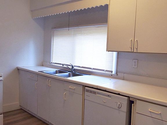 5th image of 51360 Michigan Ave #C