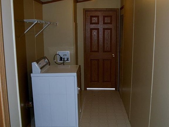 5th image of 319 Kansas St