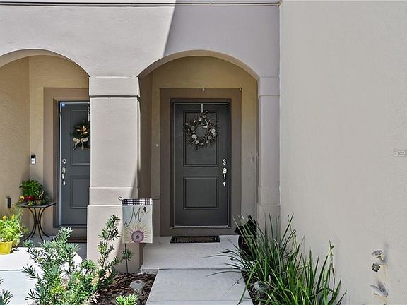 3rd image of 1105 Pavia Dr