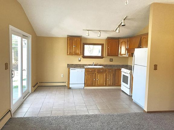 5th image of 606 Beach Blvd