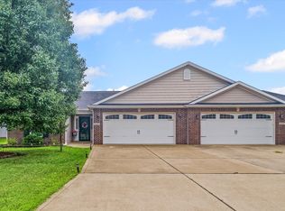 634 Sedgegrass Dr, Champaign, IL