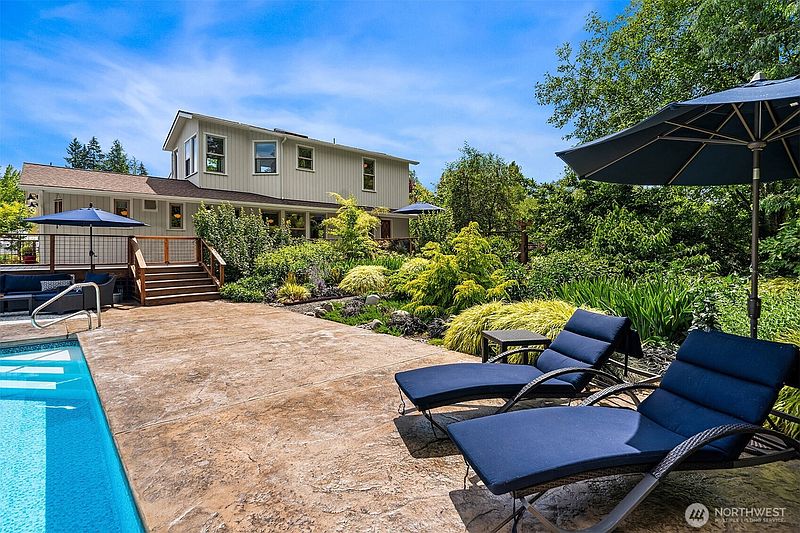 2nd image of 17424 107th Avenue SW