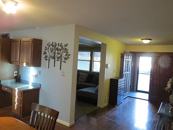 4th image of 7 Bellflower Ct