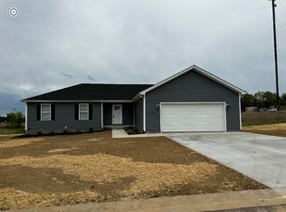 554 Labrador Dr, Bowling Green, KY 42101