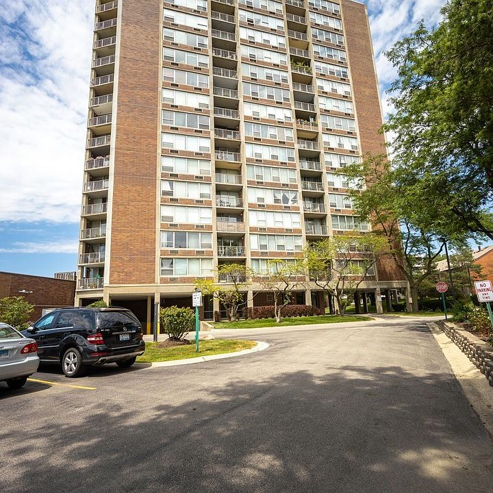 1st image of 3925 Triumvera Dr APT 11F
