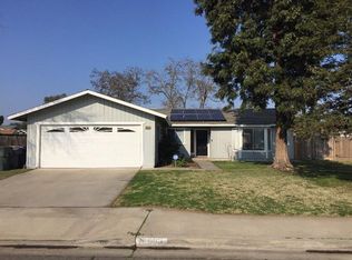 1495 Ashcroft Ave, Clovis, CA 93611