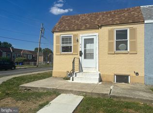 901 Pine Rd, Sharon Hill, PA 19079