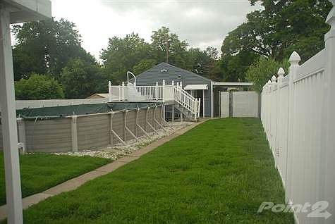 Lambert St Back Yard