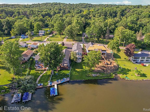 5th image of 9047 Gale Rd