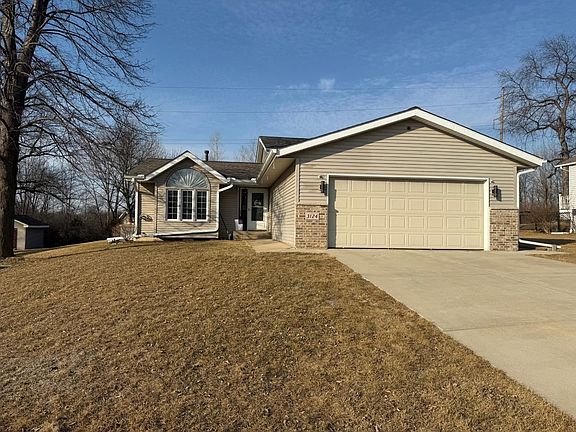 3rd image of 3124 Bannister Dr