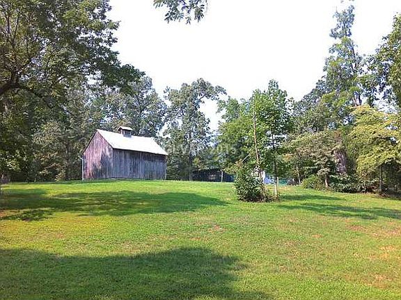 2nd image of 8710 Idlewilde Farm Pl