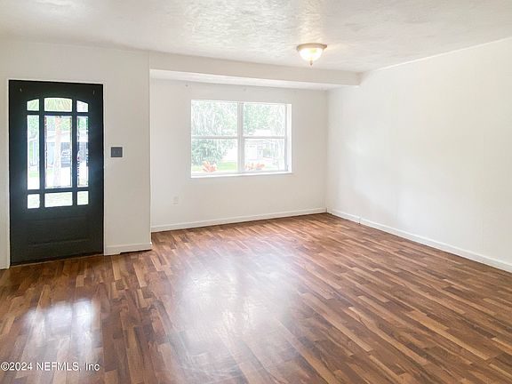 2nd image of 208 S LANVALE Avenue