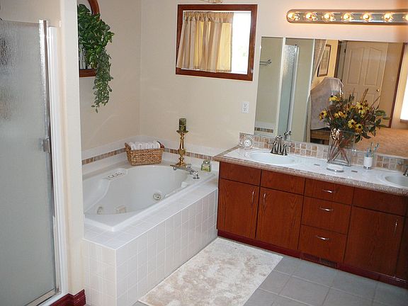 Master Spa Tub