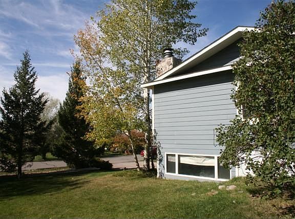 5th image of 372 Coulee Dr