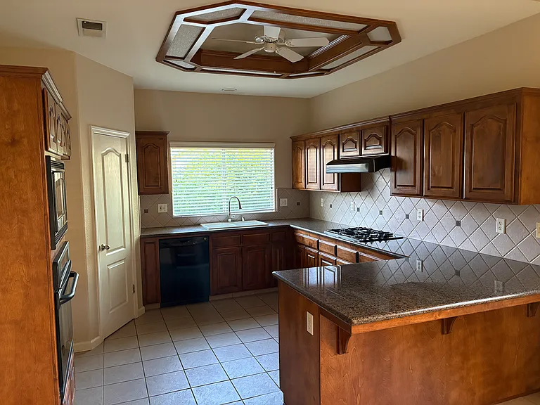 628 Prescott Ave — Photo 22