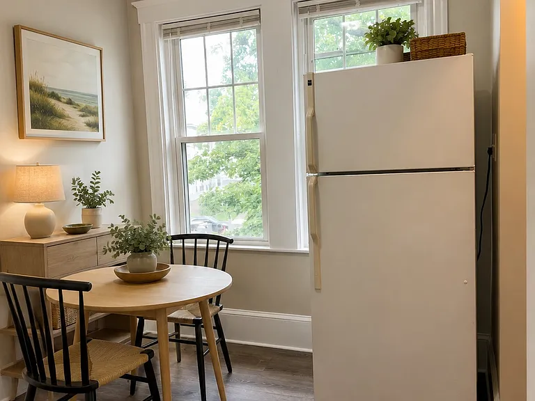 17 Temple Ave — Photo 6