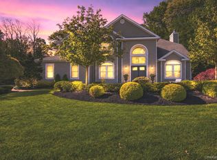 50 Cobbler Lane, Setauket, NY 11733