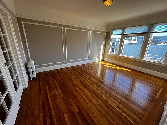 4th image of 4950 California St #12