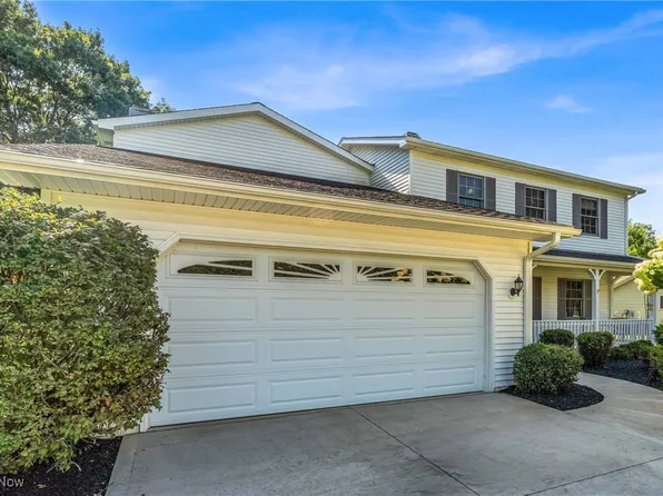 17651 Plum Creek Trl, Chagrin Falls, OH 44023