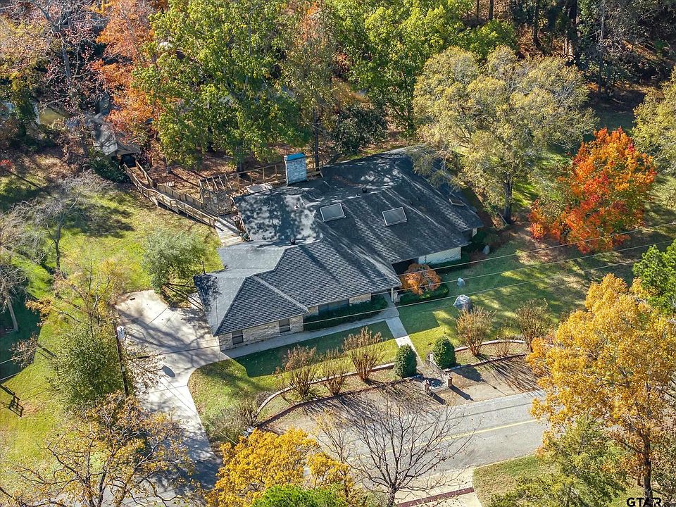1st image of 1444 Tanglewood Dr W
