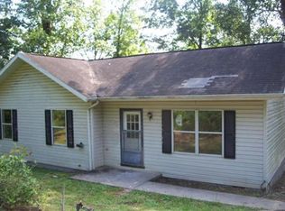 21 Bryn Mawr Way, Culloden, WV 25510