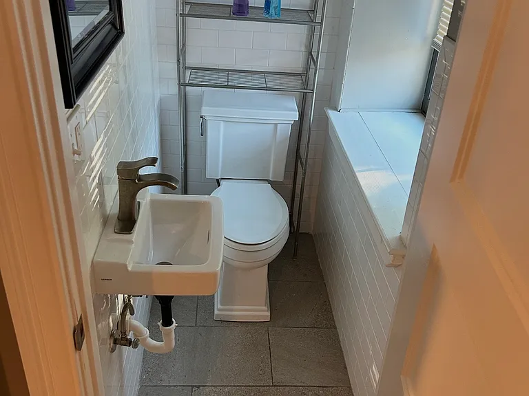 108 Union St #5 — Photo 12