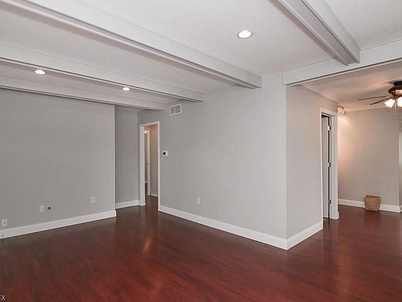 5th image of 291 Courtland St