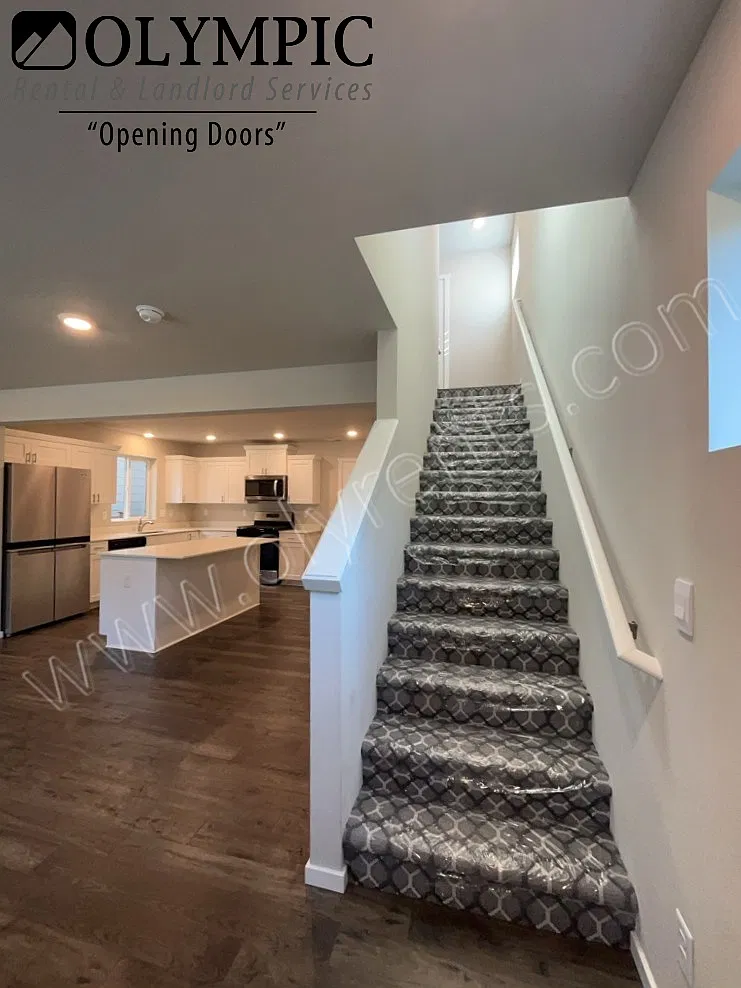Low Maintenance 3 Bdrm, 2 Bath Lacey Home in Bradley Park neighborhood — Photo 3