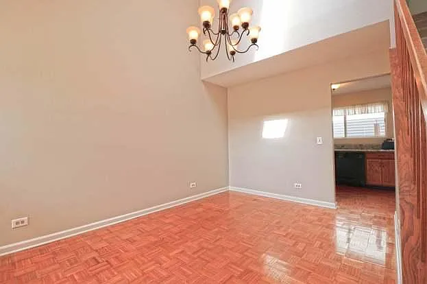 290 Le Parc Cir — Photo 7