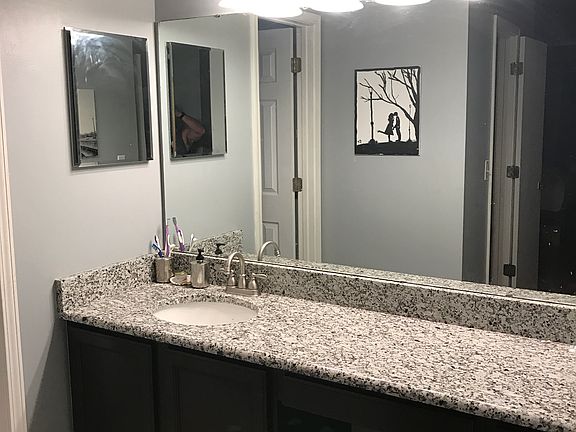 3rd image of 2565 Eiffel Cir E
