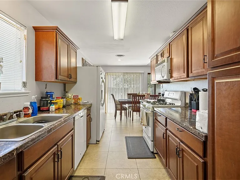 39144 Whiteash Dr — Photo 22