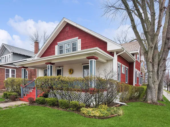 255 Allen Ave, West Chicago, IL 60185