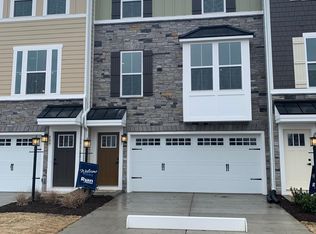 987 Gabion Way, Chesapeake, VA 23323