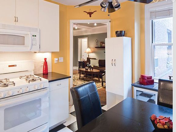3rd image of 175 W 73rd St APT 2C