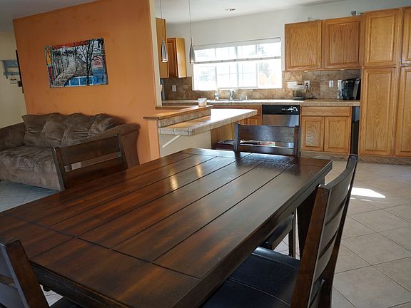 5th image of 239 Stansbury Dr