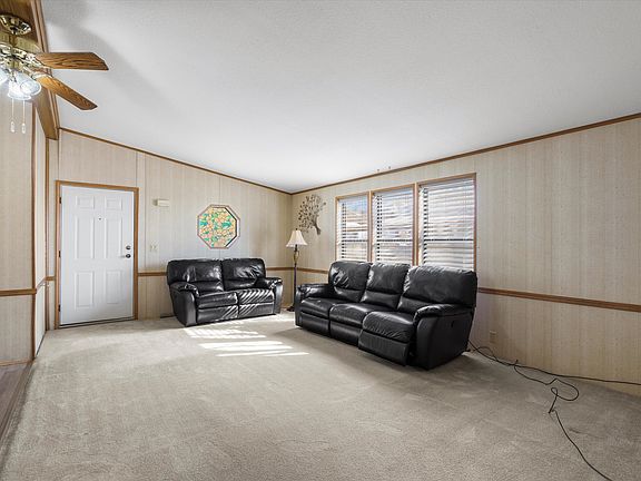 4th image of 1450 N Washington Blvd #2