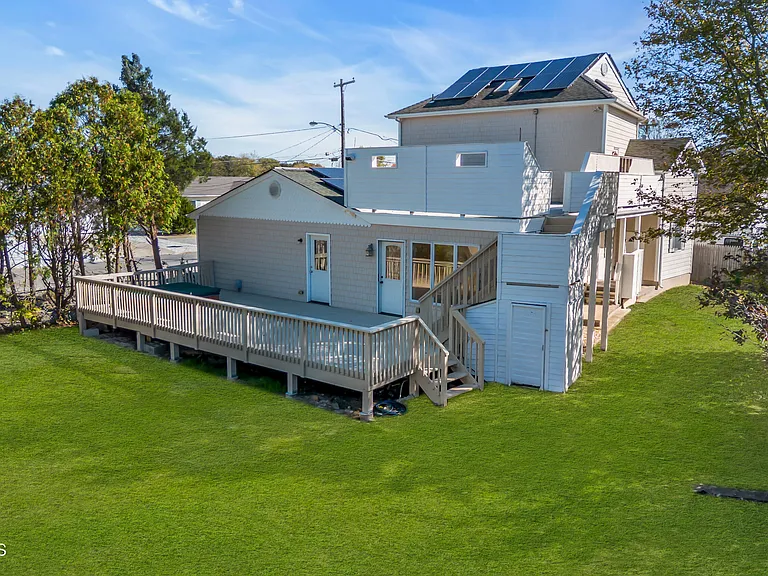 101 Clearwater Dr — Photo 35