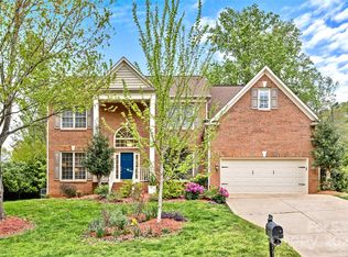 3820 Providence Plantation Ln, Charlotte, NC 28270