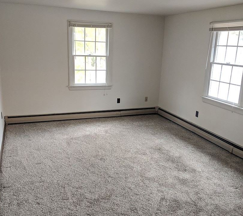 2nd image of 182 Cony St APT 5