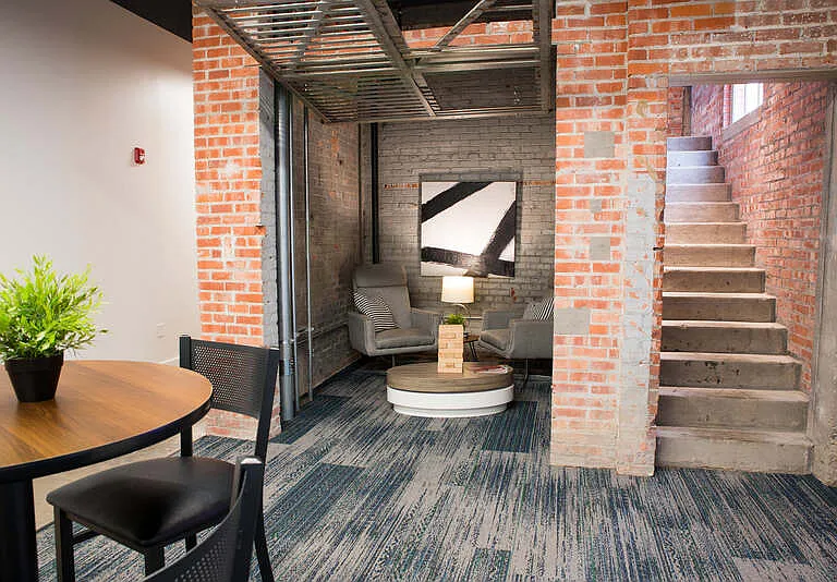 3200 Gillham Rd #212 — Photo 4