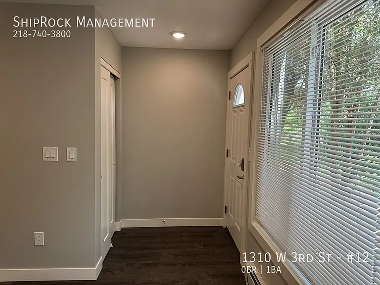 1310 W 3rd St #12 — Photo 2