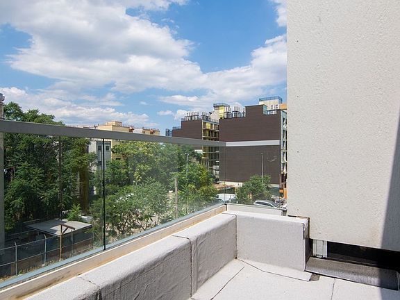 5th image of 10 Montieth St #468C