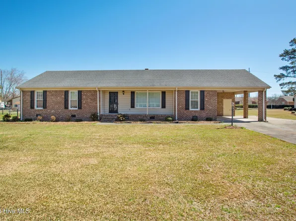 3007 Camelot Drive, Kinston, NC 28504